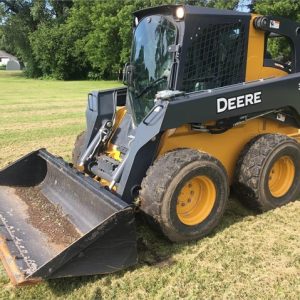 2015 Deere 328E Skid Steer