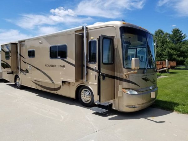 2006 Newmar Class A RV KOUNTRY STAR 3910