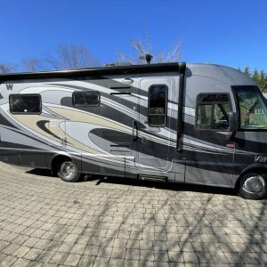 2013 Winnebago VIA 25Q