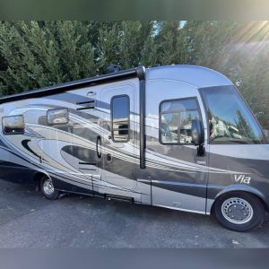 2013 Winnebago VIA 25Q