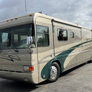 2002 Country Coach Class A RV INTRIGUE 40 SUITE OF DREAMS