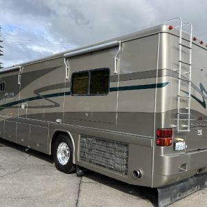 2002 Country Coach Class A RV INTRIGUE 40 SUITE OF DREAMS