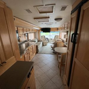 2002 Country Coach Class A RV INTRIGUE 40 SUITE OF DREAMS