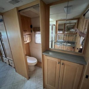 2002 Country Coach Class A RV INTRIGUE 40 SUITE OF DREAMS