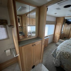 2002 Country Coach Class A RV INTRIGUE 40 SUITE OF DREAMS