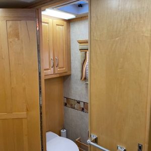 2005 Monaco Class A RV WINDSOR 40PAQ