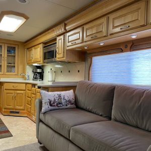 2005 Monaco Class A RV WINDSOR 40PAQ