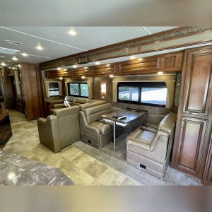 2014 Fleetwood Class A RV BOUNDER 33C