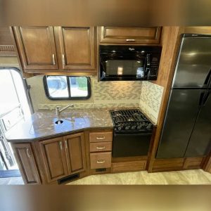 2014 Fleetwood Class A RV BOUNDER 33C