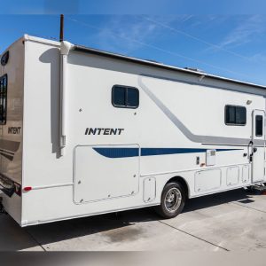 2018 Winnebago Class A RV INTENT 30R