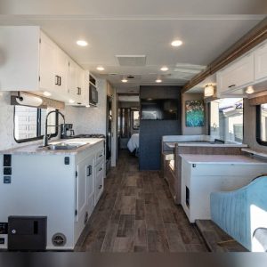 2018 Winnebago Class A RV INTENT 30R