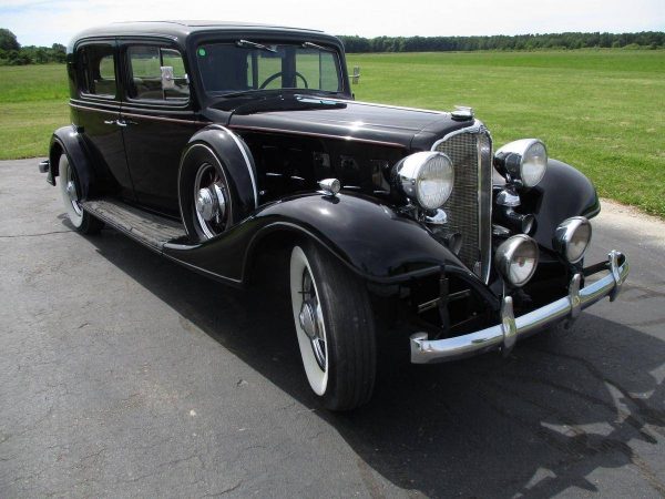 1933 Buick 90