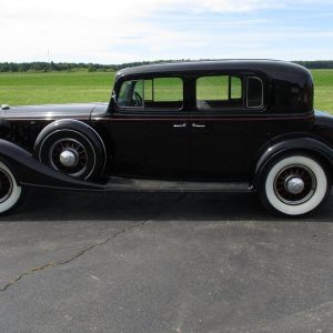 1933 Buick 90