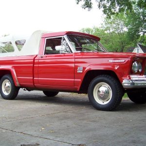 1967 Jeep Gladiator Townside 6 1/2′ Box With Witco Topper