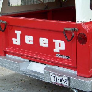 1967 Jeep Gladiator Townside 6 1/2′ Box With Witco Topper