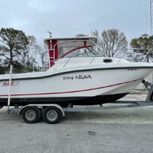 2002 Boston Whaler 255 Conquest