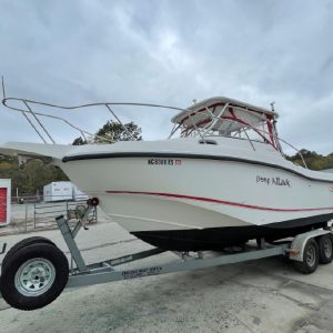 2002 Boston Whaler 255 Conquest