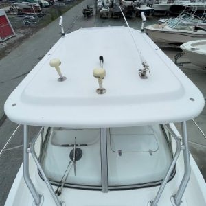 2002 Boston Whaler 255 Conquest