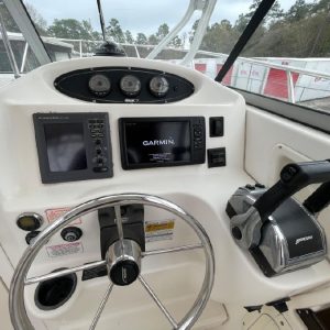 2002 Boston Whaler 255 Conquest