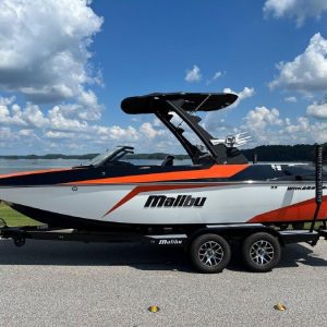 2021 Malibu Wakesetter 21 MLX