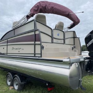 2015 Premier 260 250HP BUNK TRAILER