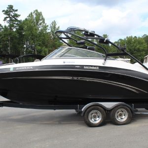 2013 Yamaha Boats 242 Limited S