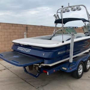 2003 MasterCraft X-9 Wakeboard Boat