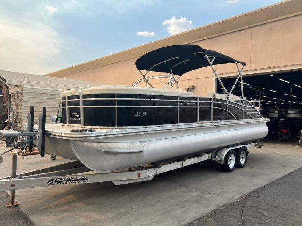 2014 Bennington 2575 RCW Tritoon