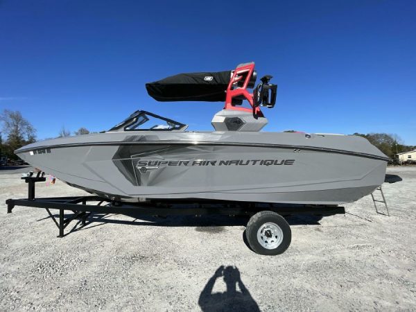 2019 Nautique G23