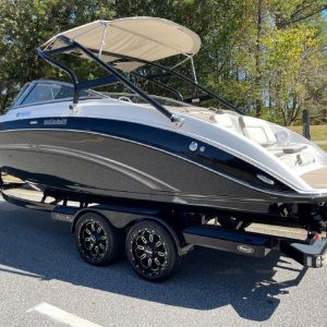 2013 Yamaha Boats 242 LTD S