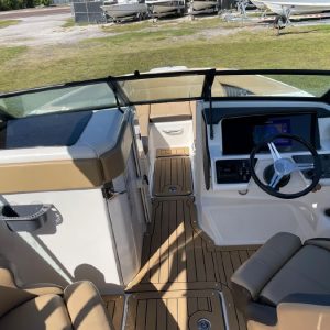 2020 Sea Ray SPX 230 OB