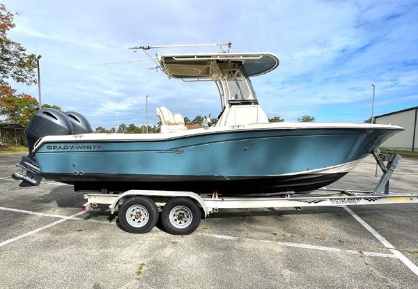 2017 Grady-White CENTER CONSOLE FISHERMAN 257