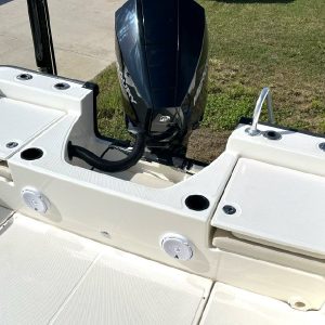 2020 Boston Whaler Montauk 210