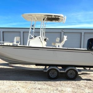 2020 Boston Whaler Montauk 210