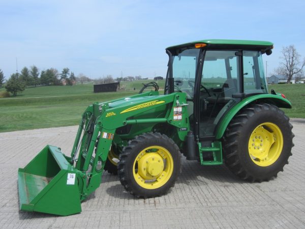 2013 John Deere 5055E