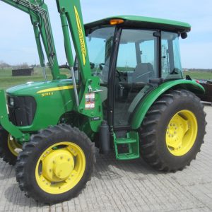 2013 John Deere 5055E