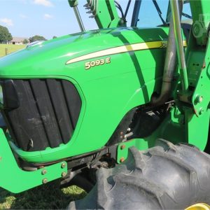 2009 John Deere 5093E Tractor