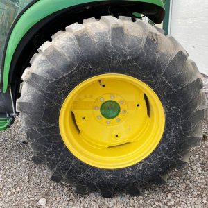 2016 John Deere 4052R