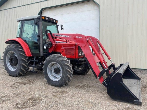 2004 Massey Furguson 5445