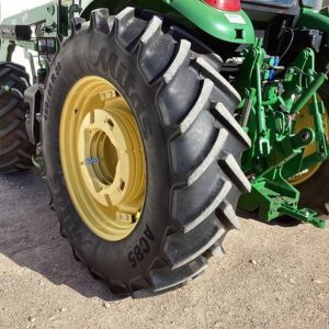 2016 John Deere 6120E MFWD