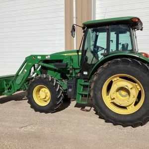 2016 John Deere 6120E MFWD