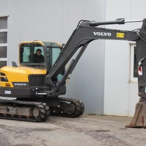 2018 VOLVO ECR88D