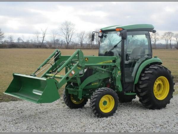 2017 John Deere 4066R