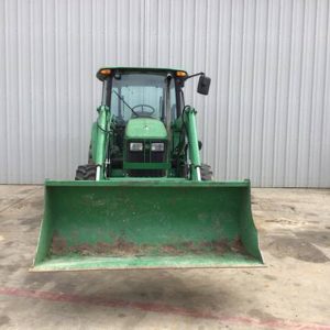 2012 John Deere 5083E