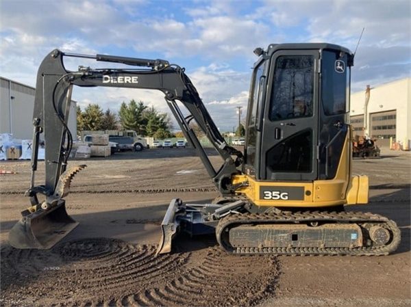 2016 DEERE 35G Mini Excavators