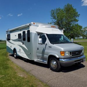 2005 Winnebago Class C RV ASPECT 26A