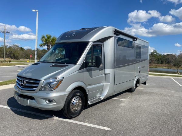 2018 Leisure Travel Class C RV UNITY U24MB