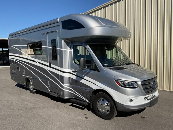 2021 Winnebago Class C RV NAVION 24D