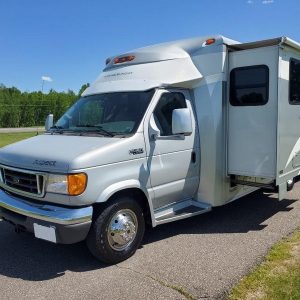 2005 Winnebago Class C RV ASPECT 26A