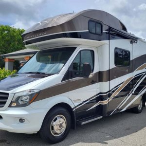 2017 Winnebago Class C RV Navion 24V